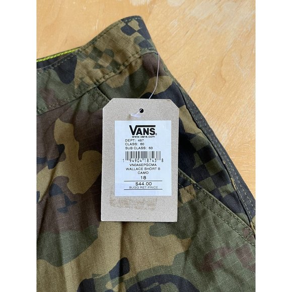 Vans Youth NEW Green Wallace Camo Geometric Cargo Shorts - Size 18 - Picture 4 of 6